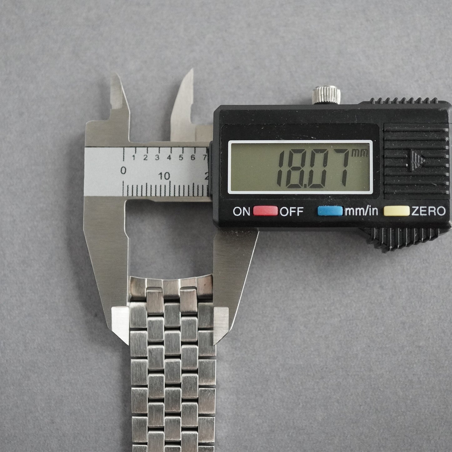 OMEGA Bracelet REF. 1040 FF518