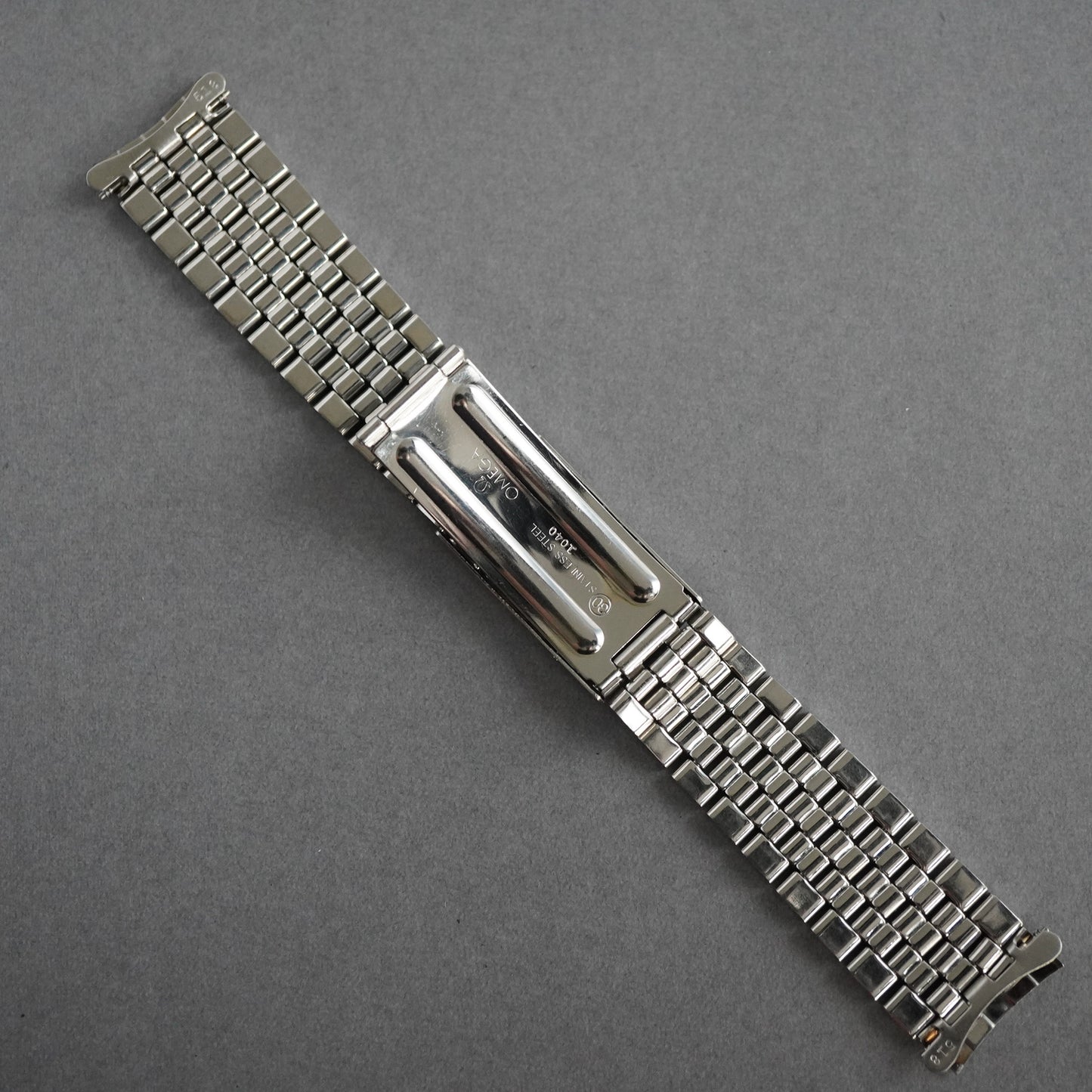 OMEGA Bracelet REF. 1040 FF518