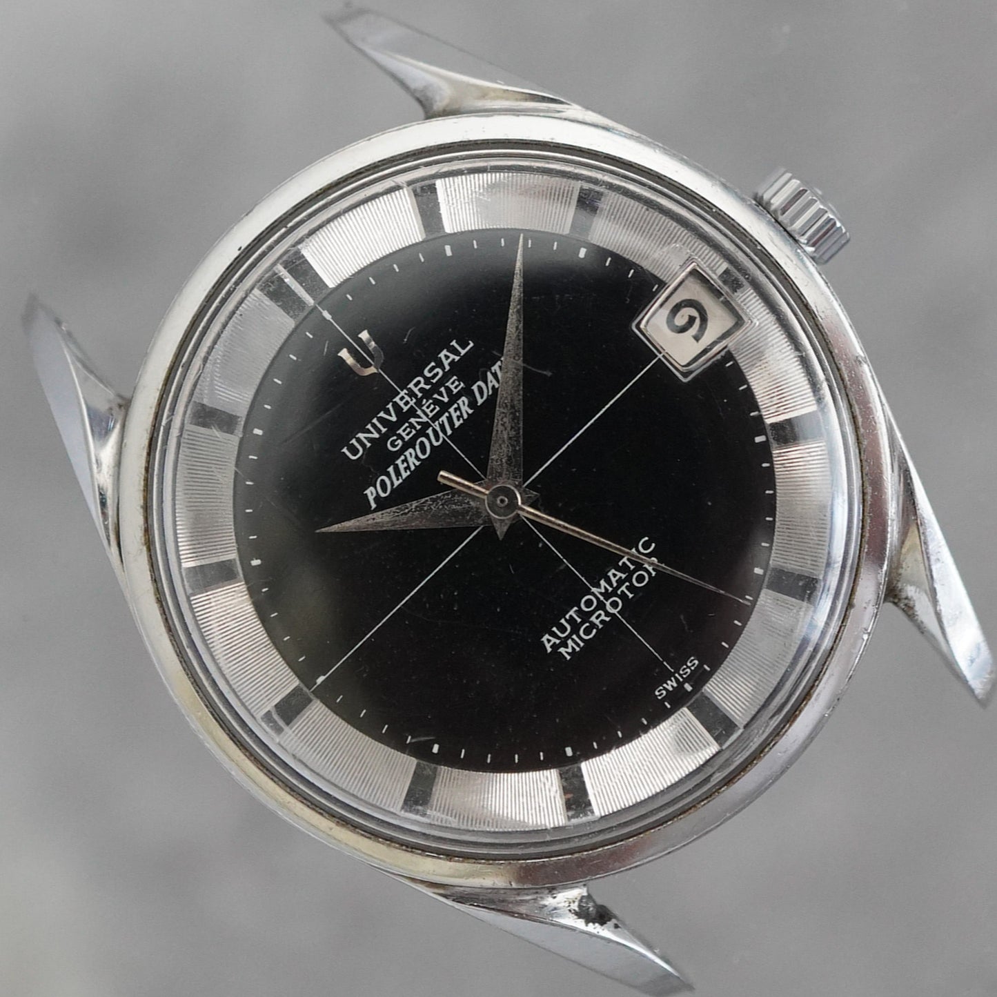 UNIVERSAL GENEVE Polerouter Date Microtor Cal 215-2