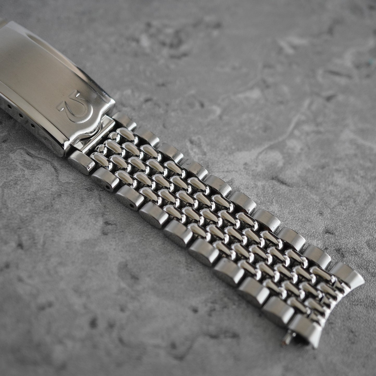 OMEGA BRACELET POLISHING  1036 FF511